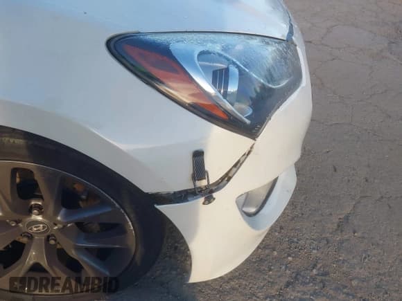 ✅ 2013 Hyundai Genesis Coupe Track • VIN: KMHHU6KJXDU105770 • Lot: 43564881. Listed on IAAI with 92,355 mi. Free auction sales archive from the USA and detailed vehicle history report at DreamBid. Image 13.