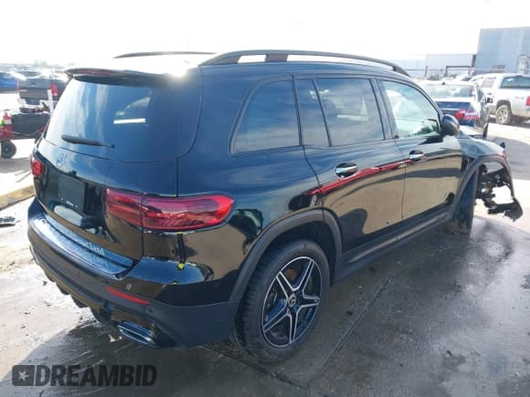 ✅ 2024 Mercedes-Benz GLB 250 • VIN: W1N4M4GB7RW349566 • Lot: 41387835. Wystawiony na IAAI z przebiegiem 11 203 mil. Bezpłatny archiwum sprzedaży aukcyjnych z USA i szczegółowy raport historii pojazdu na DreamBid. Zdjęcie 4.