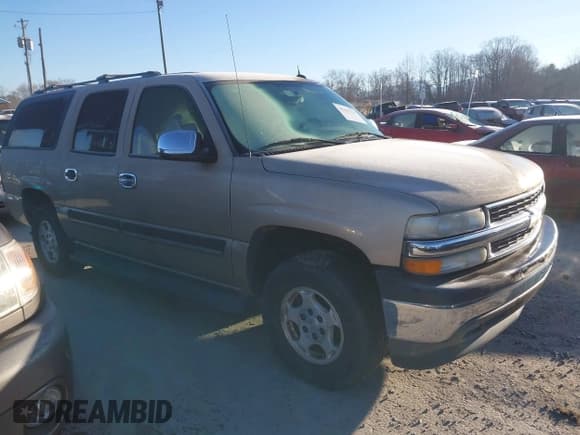 ✅ 2005 Chevrolet Suburban LT • VIN: 1GNEC16Z65J205789 • Lot: 38523434. Listed on IAAI with 197,393 mi. Free auction sales archive from the USA and detailed vehicle history report at DreamBid. Image 1.