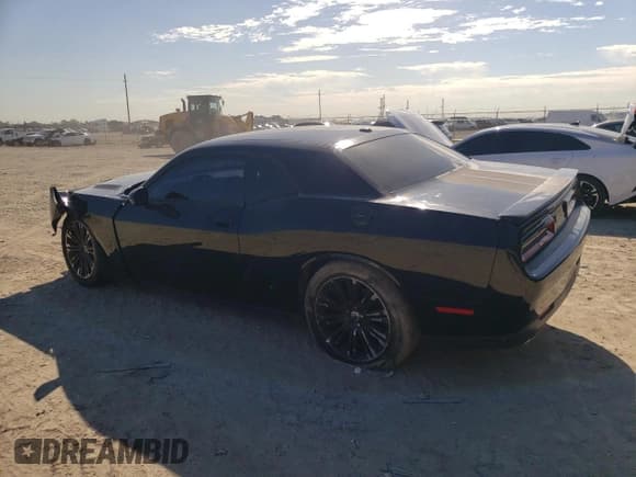 ✅ 2017 Dodge Challenger R/T • VIN: 2C3CDZBT3HH600777 • Lot: 71221393. Listed on Copart with 108,820 mi. Free auction sales archive from the USA and detailed vehicle history report at DreamBid. Image 2.