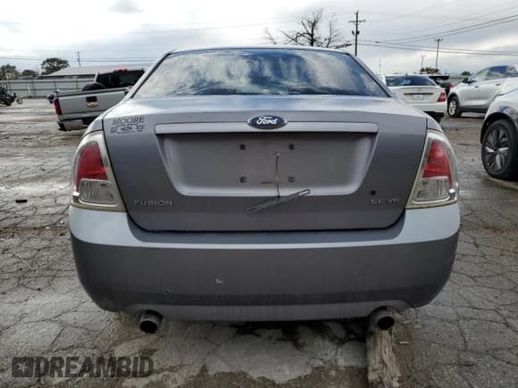 ✅ 2007 Ford Fusion SE • VIN: 3FAHP071X7R119848 • Лот: 75505764. Опубликован ранее на Copart с пробегом 125 246 миль. Бесплатный доступ к архиву аукционных продаж из США и подробный отчёт об истории автомобиля на DreamBid. Изображение 6.