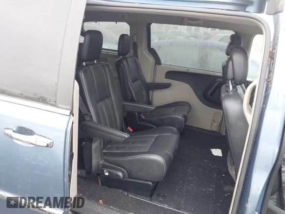 ✅ 2012 Chrysler Town & Country Touring L • VIN: 2C4RC1CG8CR163339 • Лот: 43557264. Опубликован ранее на IAAI с пробегом 246 312 миль. Бесплатный доступ к архиву аукционных продаж из США и подробный отчёт об истории автомобиля на DreamBid. Изображение 8.