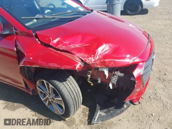 ✅ 2017 Hyundai Elantra SE • VIN: 5NPD84LF9HH009229 • Lot: 43509962. Listed on IAAI with 137,741 mi. Free auction sales archive from the USA and detailed vehicle history report at DreamBid. Image 18.