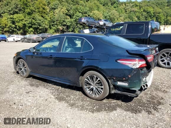 2020 Toyota Camry SE with VIN 4T1G11BK4LU013780, listed as a Copart auction lot 70842325 with 59,635 mi miles and Salvage title. Bid and sale history available at DreamBid. Image 2.