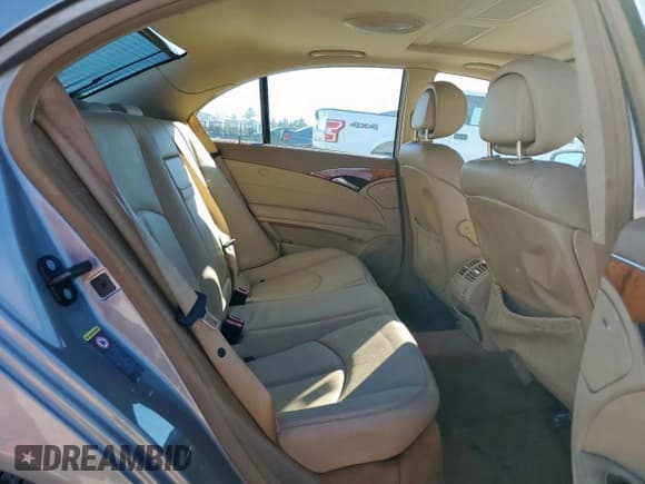 ✅ 2009 Mercedes-Benz E 350 Luxury • VIN: WDBUF56XX9B429163 • Лот: 90686385. Опубликован ранее на Copart с пробегом 159 411 миль. Бесплатный доступ к архиву аукционных продаж из США и подробный отчёт об истории автомобиля на DreamBid. Изображение 10.