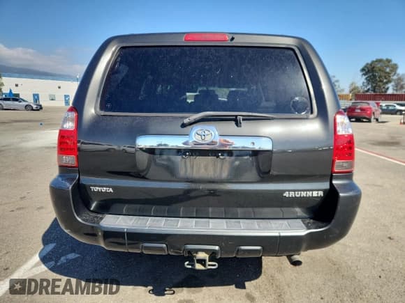 ✅ 2006 Toyota 4Runner SR5 • VIN: JTEZU14R560081043 • Лот: 89482825. Опубликован ранее на Copart с пробегом 208 770 миль. Бесплатный доступ к архиву аукционных продаж из США и подробный отчёт об истории автомобиля на DreamBid. Изображение 6.