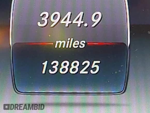 ✅ 2018 Mercedes-Benz GLC 300 • VIN: WDC0G4JB4JV029583 • Lot: 43835607. Wystawiony na IAAI z przebiegiem 138 825 mil. Bezpłatny archiwum sprzedaży aukcyjnych z USA i szczegółowy raport historii pojazdu na DreamBid. Zdjęcie 15.