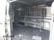 ✅ 2023 Ford Transit • VIN: 1FTYE2Y84PKB67034 • Lot: 42983639. Wystawiony na IAAI z przebiegiem 11 097 mil. Bezpłatny archiwum sprzedaży aukcyjnych z USA i szczegółowy raport historii pojazdu na DreamBid. Zdjęcie 8.