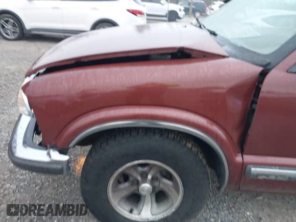 ✅ 1998 Chevrolet S-10 LS • VIN: 1GCCS19X3W8157920 • Лот: 41548498. Опубликован ранее на IAAI с пробегом 130 357 миль. Бесплатный доступ к архиву аукционных продаж из США и подробный отчёт об истории автомобиля на DreamBid. Изображение 13.