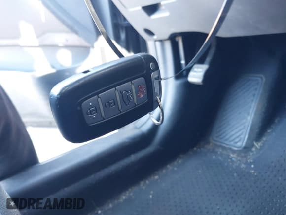 ✅ 2013 Hyundai Sonata SE • VIN: 5NPEC4AC8DH687136 • Lot: 43453065. Listed on IAAI with 164,631 mi. Free auction sales archive from the USA and detailed vehicle history report at DreamBid. Image 11.