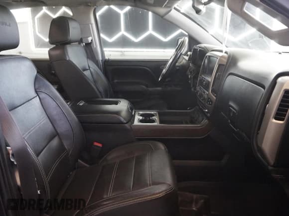 ✅ 2017 GMC Sierra 1500 Denali • VIN: 3GTU2PEJ2HG410828 • Lot: 58846535. Wystawiony na Copart z przebiegiem 124 361 mil. Bezpłatny archiwum sprzedaży aukcyjnych z USA i szczegółowy raport historii pojazdu na DreamBid. Zdjęcie 5.