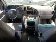 ✅ 2001 Ford Econoline Wagon XL • VIN: 1FBSS31S31HB25585 • Лот: 46612994. Опубликован ранее на Copart с пробегом 145 122 миль. Бесплатный доступ к архиву аукционных продаж из США и подробный отчёт об истории автомобиля на DreamBid. Изображение 8.