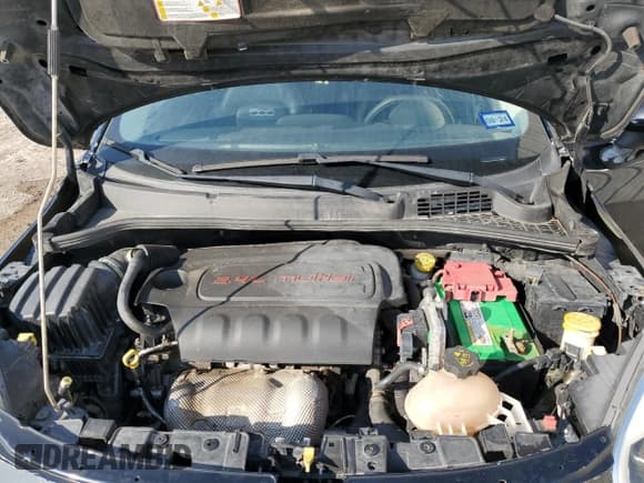 ✅ 2018 FIAT 500X Urbana Edition • VIN: ZFBCFXCB7JP692108 • Лот: 43788565. Опубликован ранее на Copart с пробегом 137 186 миль. Бесплатный доступ к архиву аукционных продаж из США и подробный отчёт об истории автомобиля на DreamBid. Изображение 11.