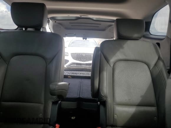 ✅ 2015 Hyundai Santa Fe Limited • VIN: KM8SR4HF8FU094253 • Лот: 91139025. Опубликован ранее на Copart с пробегом 212 519 миль. Бесплатный доступ к архиву аукционных продаж из США и подробный отчёт об истории автомобиля на DreamBid. Изображение 10.