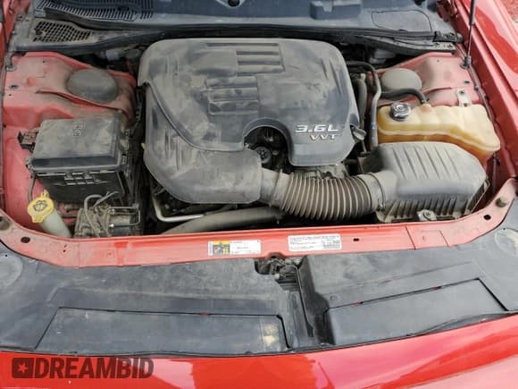 ✅ 2014 Dodge Challenger SXT • VIN: 2C3CDYAG6EH289615 • Lot: 43952835. Wystawiony na Copart z przebiegiem 137 000 mil. Bezpłatny archiwum sprzedaży aukcyjnych z USA i szczegółowy raport historii pojazdu na DreamBid. Zdjęcie 11.