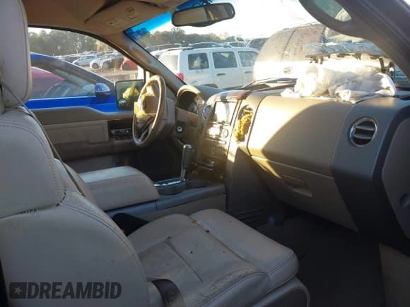 ✅ 2004 Ford F-150 XL • VIN: 1FTPX12594NB08585 • Lot: 43620096. Listed on IAAI with 198,651 mi. Free auction sales archive from the USA and detailed vehicle history report at DreamBid. Image 5.