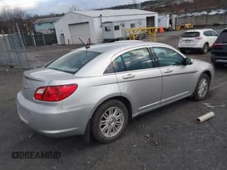 ✅ 2009 Chrysler Sebring Touring • VIN: 1C3LC56B19N534414 • Lot: 43792392. Wystawiony na IAAI z przebiegiem 107 000 mil. Bezpłatny archiwum sprzedaży aukcyjnych z USA i szczegółowy raport historii pojazdu na DreamBid. Zdjęcie 4.