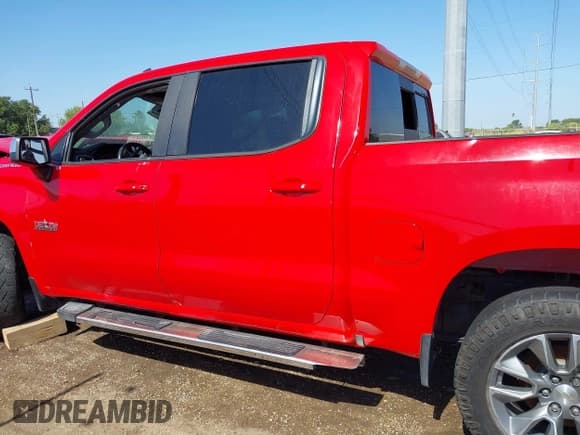 ✅ 2019 Chevrolet Silverado 1500 LT • VIN: 1GCPWCED3KZ157451 • Lot: 42988951. Wystawiony na IAAI z przebiegiem 178 105 mil. Bezpłatny archiwum sprzedaży aukcyjnych z USA i szczegółowy raport historii pojazdu na DreamBid. Zdjęcie 14.