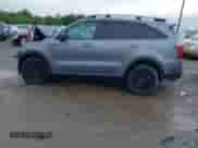 2022 Kia Sorento X-Line S z VIN 5XYRLDLC1NG085105, wystawiony jako IAAI lot #42375855 z przebiegiem 43 182 mil mil oraz . Historia ofert i sprzedaży dostępna na DreamBid. Obrazek 15.