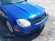 ✅ 1998 Mercedes-Benz SLK 230/320 • VIN: WDBKK47F0WF073233 • Lot: 42017548. Wystawiony na IAAI z przebiegiem 125 262 mil. Bezpłatny archiwum sprzedaży aukcyjnych z USA i szczegółowy raport historii pojazdu na DreamBid. Zdjęcie 17.
