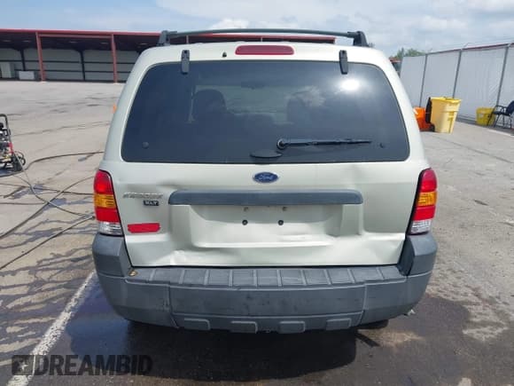 ✅ 2006 Ford Escape XLT • VIN: 1FMYU93Z46KA86718 • Лот: 42155834. Опубликован ранее на IAAI с пробегом 143 696 миль. Бесплатный доступ к архиву аукционных продаж из США и подробный отчёт об истории автомобиля на DreamBid. Изображение 16.