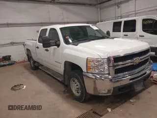 ✅ 2008 Chevrolet Silverado 2500HD LTZ • VIN: 1GCHK23K58F194944 • Lot: 42181147. Wystawiony na IAAI z przebiegiem 148 097 mil. Bezpłatny archiwum sprzedaży aukcyjnych z USA i szczegółowy raport historii pojazdu na DreamBid. Zdjęcie 1.