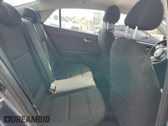 ✅ 2019 Kia Rio LX • VIN: 3KPA24AB0KE233229 • Лот: 82659535. Опубликован ранее на Copart с пробегом 78 364 миль. Бесплатный доступ к архиву аукционных продаж из США и подробный отчёт об истории автомобиля на DreamBid. Изображение 10.