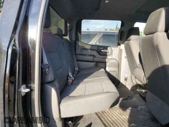 ✅ 2021 Chevrolet Silverado 1500 Custom • VIN: 1GCPYBEK6MZ202646 • Lot: 72697984. Wystawiony na Copart z przebiegiem 20 582 mil. Bezpłatny archiwum sprzedaży aukcyjnych z USA i szczegółowy raport historii pojazdu na DreamBid. Zdjęcie 10.