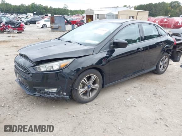 ✅ 2018 Ford Focus SE • VIN: 1FADP3F26JL311445 • Lot: 43339829. Listed on IAAI with 29,858 mi. Free auction sales archive from the USA and detailed vehicle history report at DreamBid. Image 2.