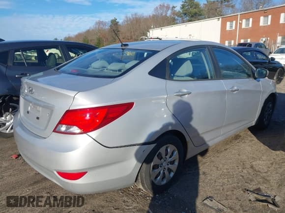 ✅ 2016 Hyundai Accent SE • VIN: KMHCT4AE1GU139574 • Lot: 43829480. Listed on IAAI with 245,249 mi. Free auction sales archive from the USA and detailed vehicle history report at DreamBid. Image 4.