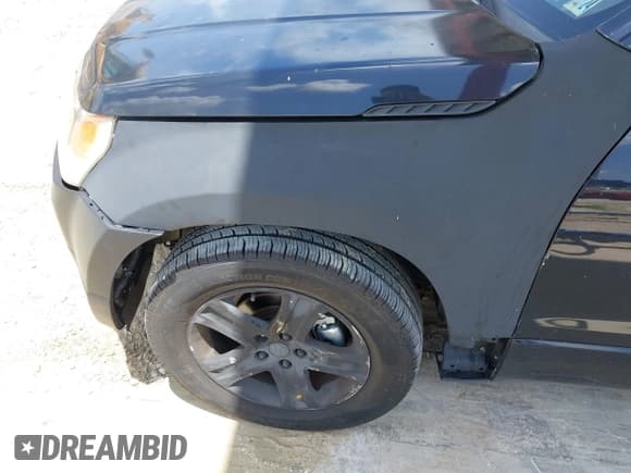 ✅ 2006 Suzuki Grand Vitara Luxury • VIN: JS3TD947664104590 • Lot: 42473110. Wystawiony na IAAI z przebiegiem 146 715 mil. Bezpłatny archiwum sprzedaży aukcyjnych z USA i szczegółowy raport historii pojazdu na DreamBid. Zdjęcie 6.