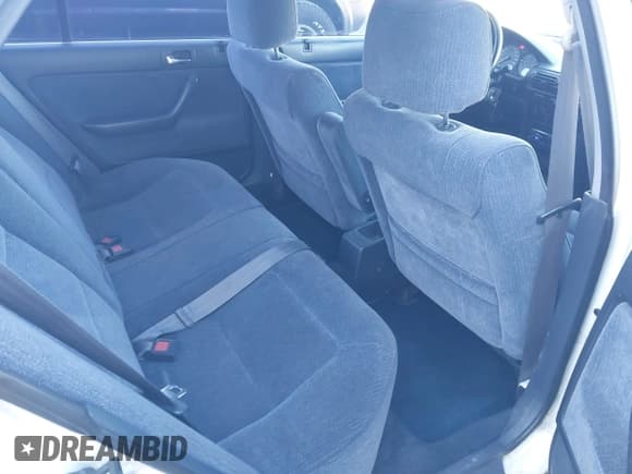 ✅ 1992 Honda Accord • VIN: JHMCB7577NC056074 • Lot: 43916398. Listed on IAAI with 254,314 mi. Free auction sales archive from the USA and detailed vehicle history report at DreamBid. Image 8.