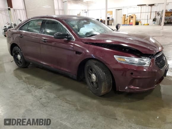 ✅ 2017 Ford Police Interceptor • VIN: 1FAHP2MK3HG120227 • Лот: 69212135. Опубликован ранее на Copart с пробегом Не указан. Бесплатный доступ к архиву аукционных продаж из США и подробный отчёт об истории автомобиля на DreamBid. Изображение 4.