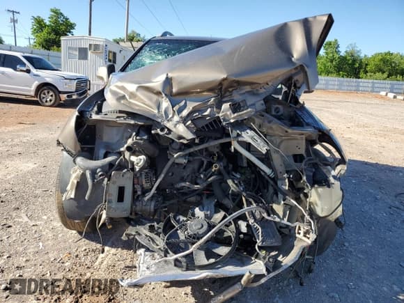 ✅ 2014 Chevrolet Captiva Sport LTZ • VIN: 3GNAL4EK5ES528265 • Lot: 57811245. Wystawiony na Copart z przebiegiem 132 489 mil. Bezpłatny archiwum sprzedaży aukcyjnych z USA i szczegółowy raport historii pojazdu na DreamBid. Zdjęcie 5.