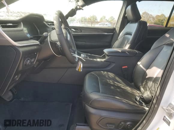 ✅ 2025 Jeep Grand Cherokee • VIN: 1C4RJYB60S8700965 • Lot: 91515655. Listed on Copart with 14,451 mi. Free auction sales archive from the USA and detailed vehicle history report at DreamBid. Image 7.