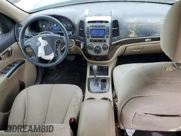 ✅ 2012 Hyundai Santa Fe GLS • VIN: 5XYZG3AB3CG101911 • Lot: 59395244. Listed on Copart with 188,913 mi. Free auction sales archive from the USA and detailed vehicle history report at DreamBid. Image 8.