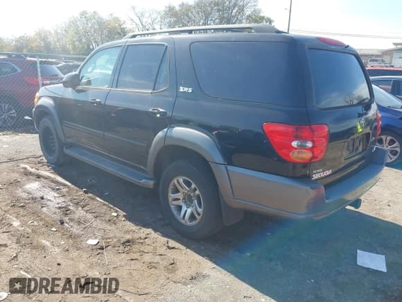✅ 2004 Toyota Sequoia SR5 • VIN: 5TDZT34A54S215668 • Lot: 43621585. Listed on IAAI with 261,714 mi. Free auction sales archive from the USA and detailed vehicle history report at DreamBid. Image 3.