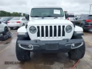 ✅ 2019 Jeep Wrangler Unlimited Sahara • VIN: 1C4HJXENXKW547676 • Lot: 42475926. Listed on IAAI with 130,952 mi. Free auction sales archive from the USA and detailed vehicle history report at DreamBid. Image 12.