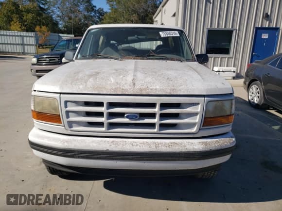 ✅ 1996 Ford Bronco XL • VIN: 1FMEU15N4TLB67027 • Lot: 75346314. Listed on Copart with 185,224 mi. Free auction sales archive from the USA and detailed vehicle history report at DreamBid. Image 5.