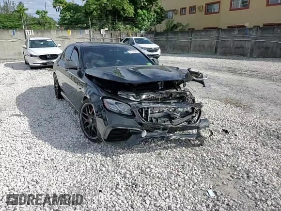 ✅ 2020 Mercedes-Benz E 63 S AMG • VIN: WDDZF8KB5LA722488 • Lot: 91516245. Wystawiony na Copart z przebiegiem 47 483 mil. Bezpłatny archiwum sprzedaży aukcyjnych z USA i szczegółowy raport historii pojazdu na DreamBid. Zdjęcie 13.