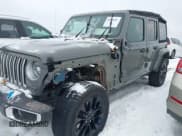 ✅ 2023 Jeep Wrangler Sahara • VIN: 1C4JJXP65PW627482 • Lot: 43838266. Wystawiony na IAAI z przebiegiem 53 971 mil. Bezpłatny archiwum sprzedaży aukcyjnych z USA i szczegółowy raport historii pojazdu na DreamBid. Zdjęcie 6.