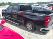 ✅ 2020 Chevrolet Silverado 1500 LT • VIN: 1GCRYDED5LZ230569 • Lot: 43250262. Wystawiony na IAAI z przebiegiem 136 704 mil. Bezpłatny archiwum sprzedaży aukcyjnych z USA i szczegółowy raport historii pojazdu na DreamBid. Zdjęcie 3.