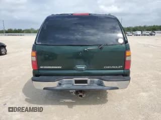 ✅ 2002 Chevrolet Suburban LS • VIN: 3GNEC16Z52G135697 • Лот: 48509675. Опубликован ранее на Copart с пробегом 332 396 миль. Бесплатный доступ к архиву аукционных продаж из США и подробный отчёт об истории автомобиля на DreamBid. Изображение 6.
