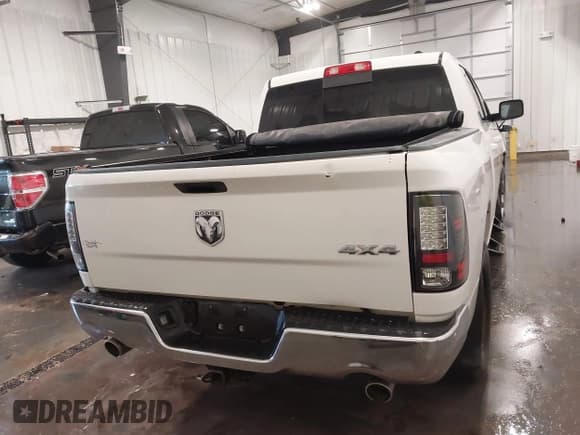 ✅ 2009 Dodge 1500 SLT • VIN: 1D3HV13T39S709322 • Lot: 41765646. Listed on IAAI with 195,535 mi. Free auction sales archive from the USA and detailed vehicle history report at DreamBid. Image 17.