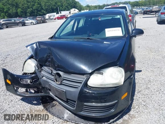 ✅ 2007 Volkswagen Jetta • VIN: 3VWGG71K37M050110 • Лот: 42810950. Опубликован ранее на IAAI с пробегом 136 740 миль. Бесплатный доступ к архиву аукционных продаж из США и подробный отчёт об истории автомобиля на DreamBid. Изображение 6.