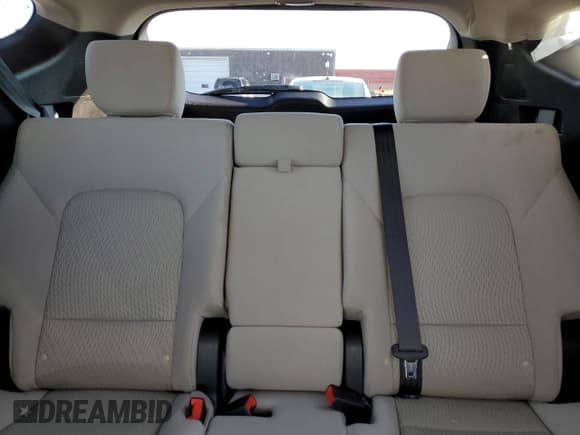 ✅ 2017 Hyundai Santa Fe 2.4L • VIN: 5NMZUDLB7HH028051 • Лот: 37474623. Опубликован ранее на Copart с пробегом 54 767 миль. Бесплатный доступ к архиву аукционных продаж из США и подробный отчёт об истории автомобиля на DreamBid. Изображение 10.