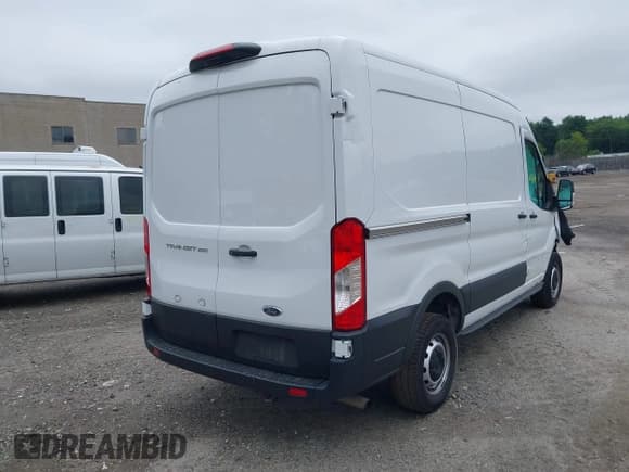 ✅ 2023 Ford Transit Cargo • VIN: 1FTBR1C81PKB12438 • Лот: 42668049. Опубликован ранее на IAAI с пробегом 40 236 миль. Бесплатный доступ к архиву аукционных продаж из США и подробный отчёт об истории автомобиля на DreamBid. Изображение 4.