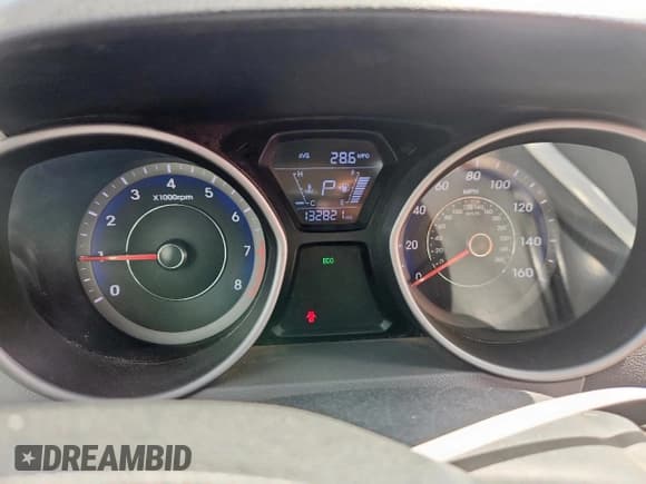 ✅ 2014 Hyundai Elantra SE • VIN: KMHDH4AEXEU165318 • Lot: 84425705. Listed on Copart with 132,821 mi. Free auction sales archive from the USA and detailed vehicle history report at DreamBid. Image 9.