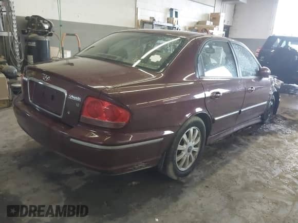 ✅ 2004 Hyundai Sonata GLS • VIN: KMHWF35H84A052612 • Лот: 42215726. Размещён на IAAI с пробегом 118 966 миль миль. Получите бесплатный доступ к архиву аукционных продаж из США и посмотрите подробный отчёт об истории автомобиля на DreamBid. Изображение 4.