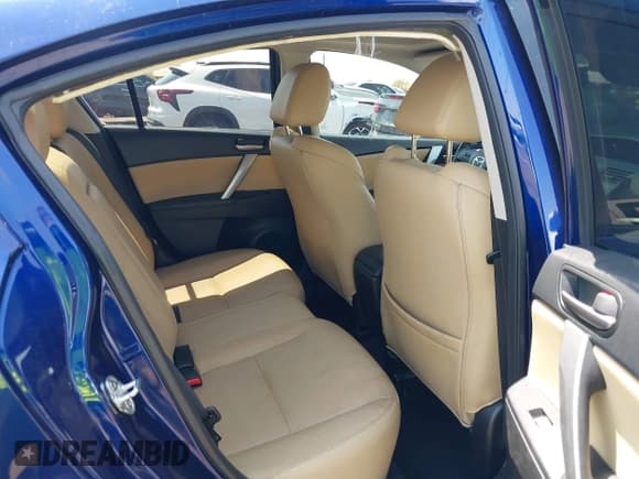 ✅ 2012 Mazda 3 i Grand Touring • VIN: JM1BL1W86C1650789 • Лот: 42743398. Опубликован ранее на IAAI с пробегом 63 263 миль. Бесплатный доступ к архиву аукционных продаж из США и подробный отчёт об истории автомобиля на DreamBid. Изображение 8.